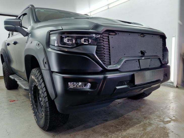 Зимняя заглушка радиатора на стяжке низ для Foton Tunland V9 I