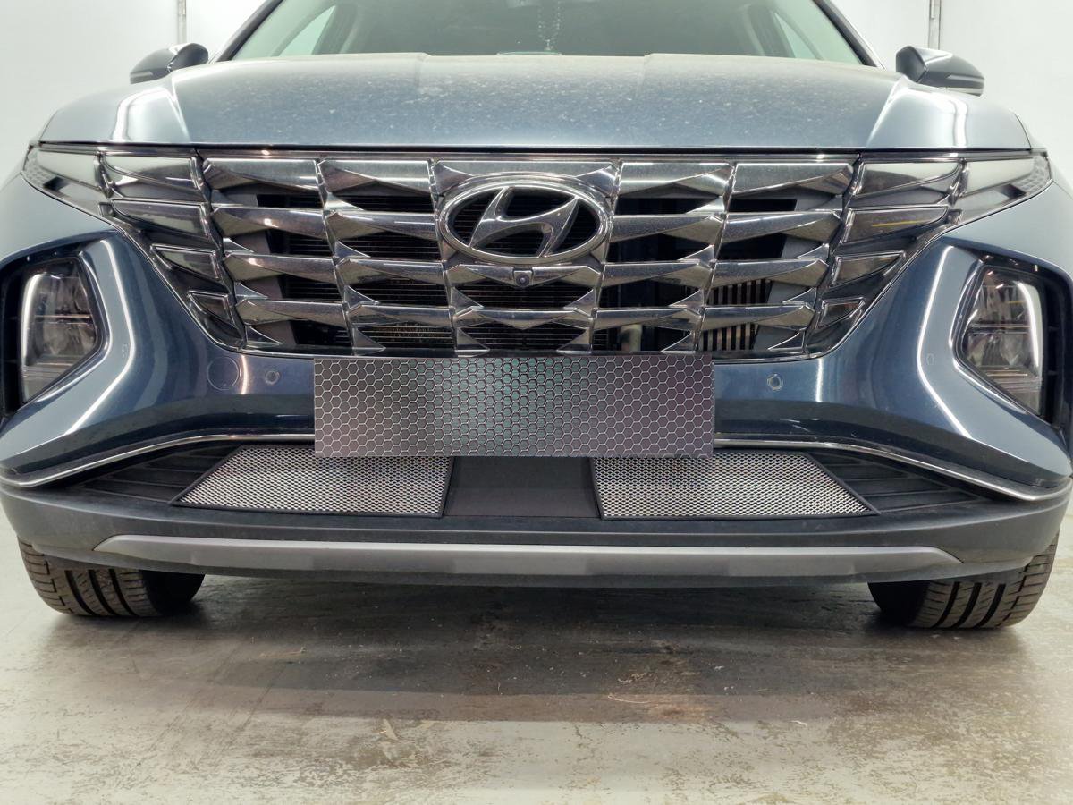 Защитная сетка радиатора низ 2 части с датчиком АСС (короткая база) для Hyundai Tucson IV Рестайлинг