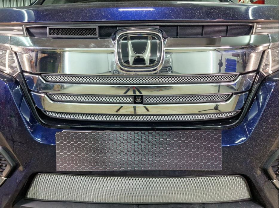 Защитная сетка радиатора верх 5 частей для Honda Stepwgn V Рестайлинг
