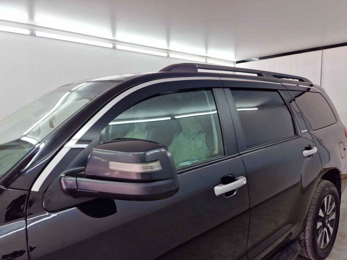 Дефлекторы окон 2D с хром накладками 6 шт. для Toyota Sequoia II Рестайлинг