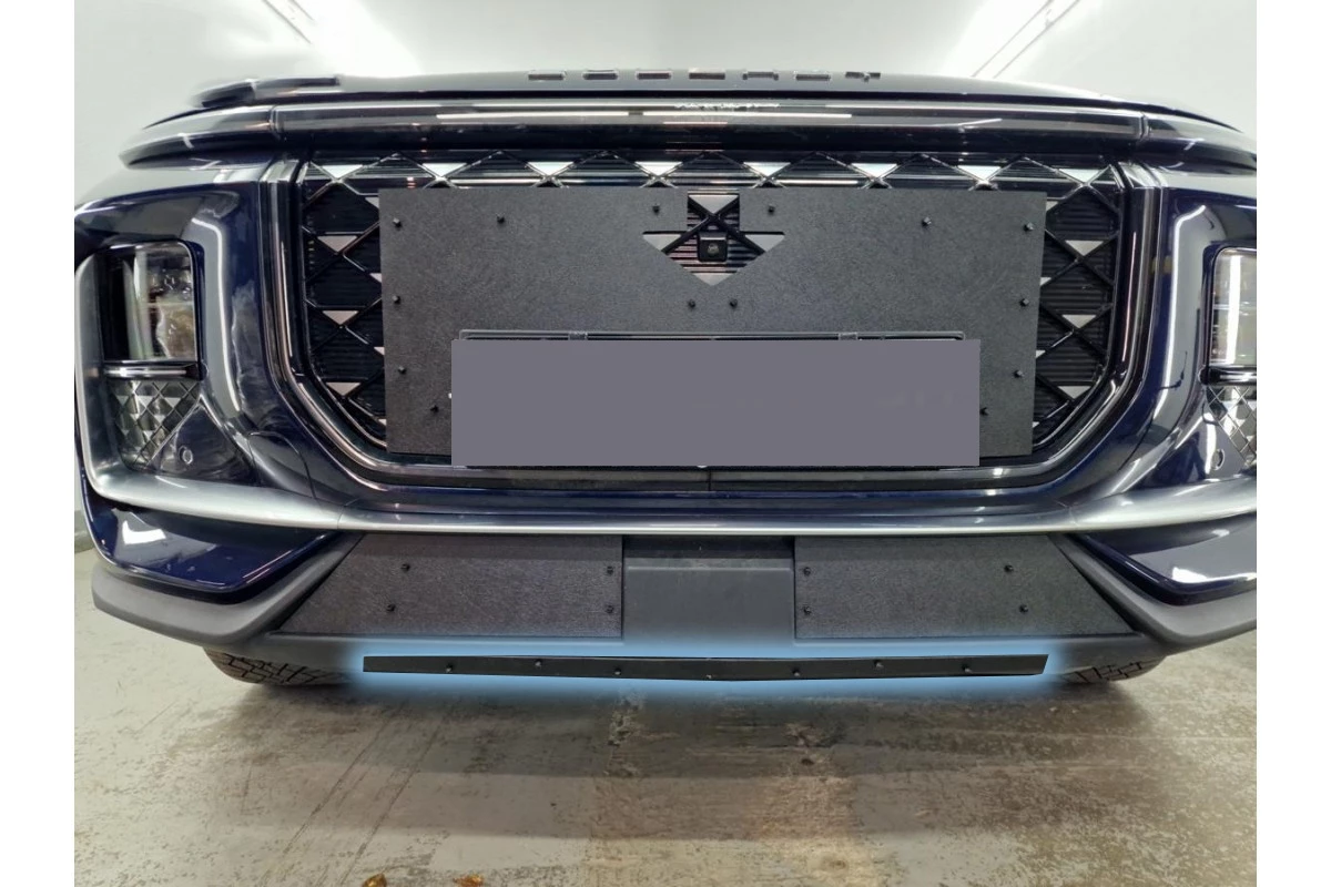 Зимняя заглушка радиатора на стяжке низ для Soueast S09 I