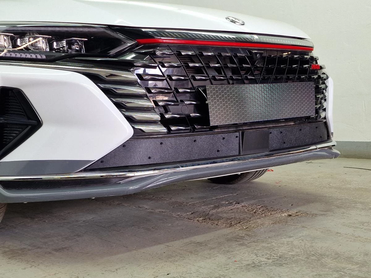 Зимняя заглушка радиатора на стяжке низ 2 части для Dongfeng Shine Max