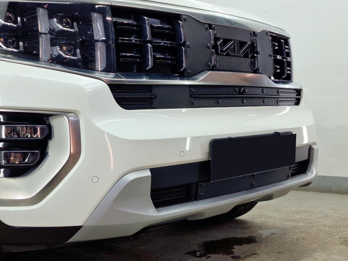 Зимняя заглушка радиатора к съемной сетке центр 3 части для Kia Mohave I Рестайлинг 2